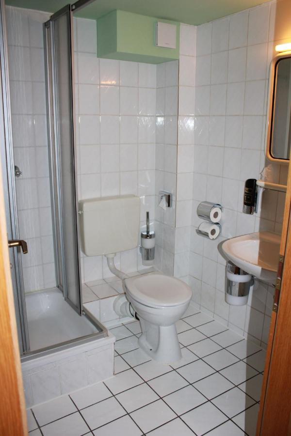 Hotel Zur Friedenslinde Neurenberg Buitenkant foto