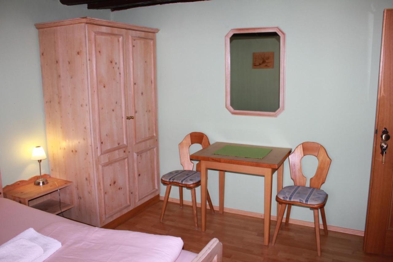 Hotel Zur Friedenslinde Neurenberg Buitenkant foto